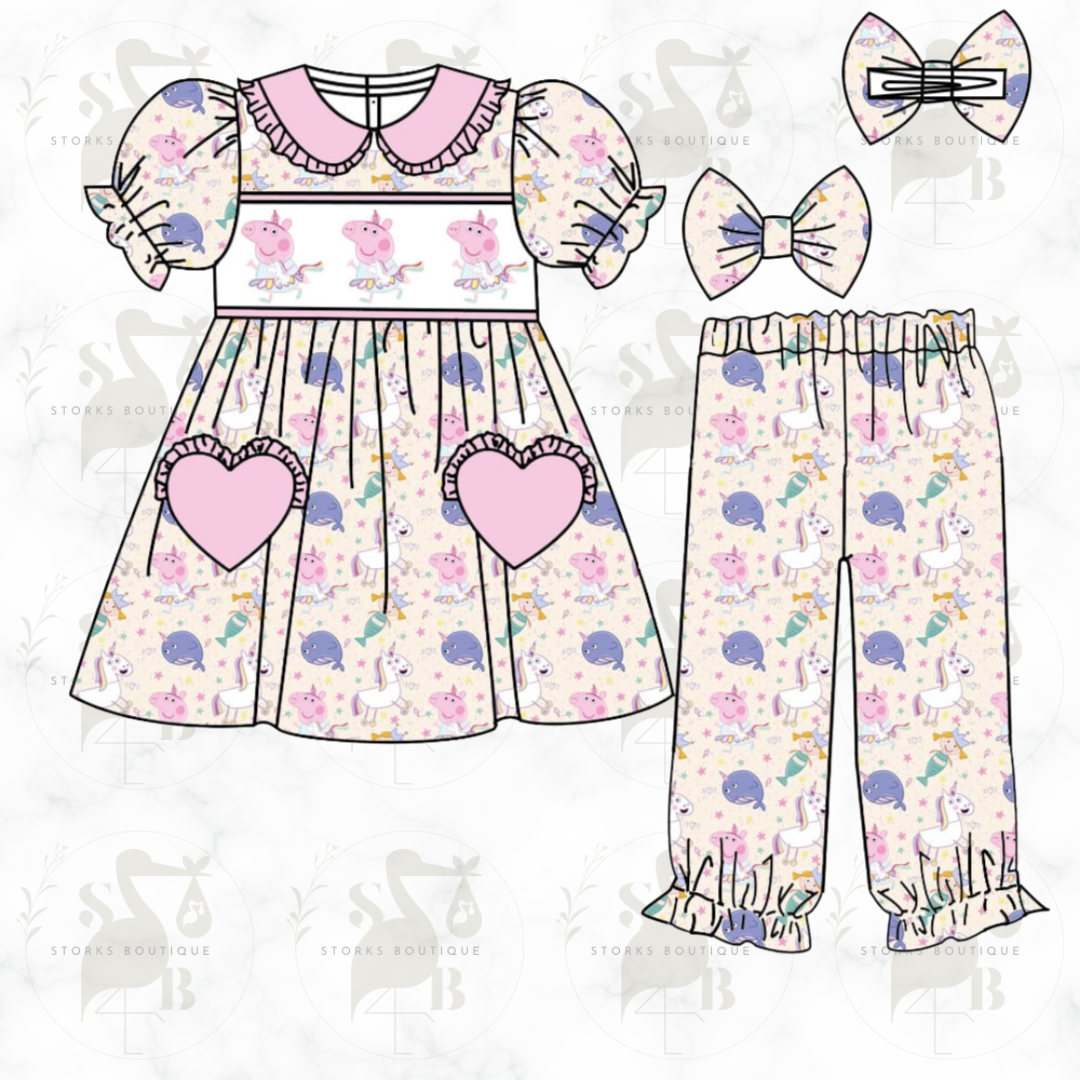 Girly pig dreams