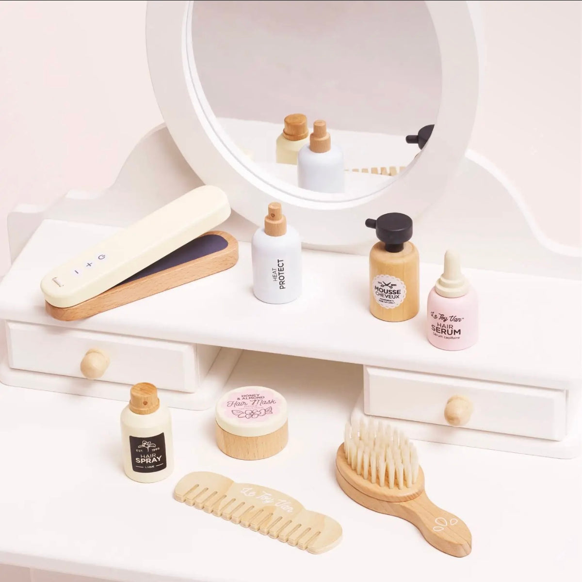 Haircare & straightener set