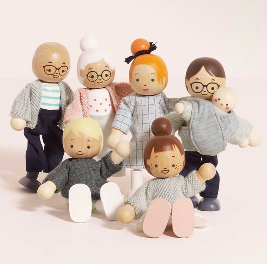 Dolls house family